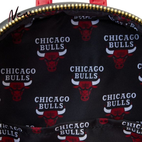 Loungefly - NBA Chicago Bulls Patch Icons Mini Backpack - Picture 7 of 7